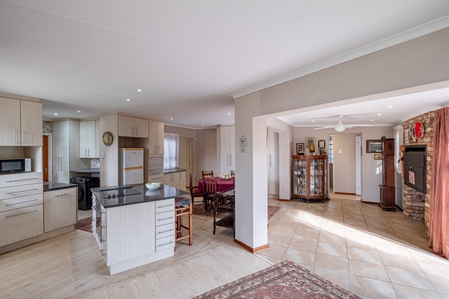 3 Bedroom Property for Sale in Summerstrand Eastern Cape